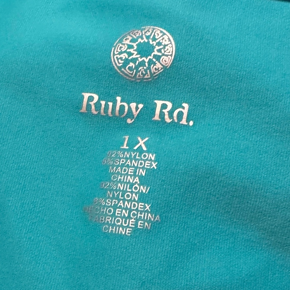 Ruby Rd. Plus size sleeveless top.‎ - Picture 6 of 6